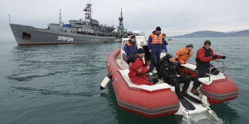 La deuxième boîte noire de l'avion russe qui s'est écrasé en mer Noire retrouvée - ảnh 1